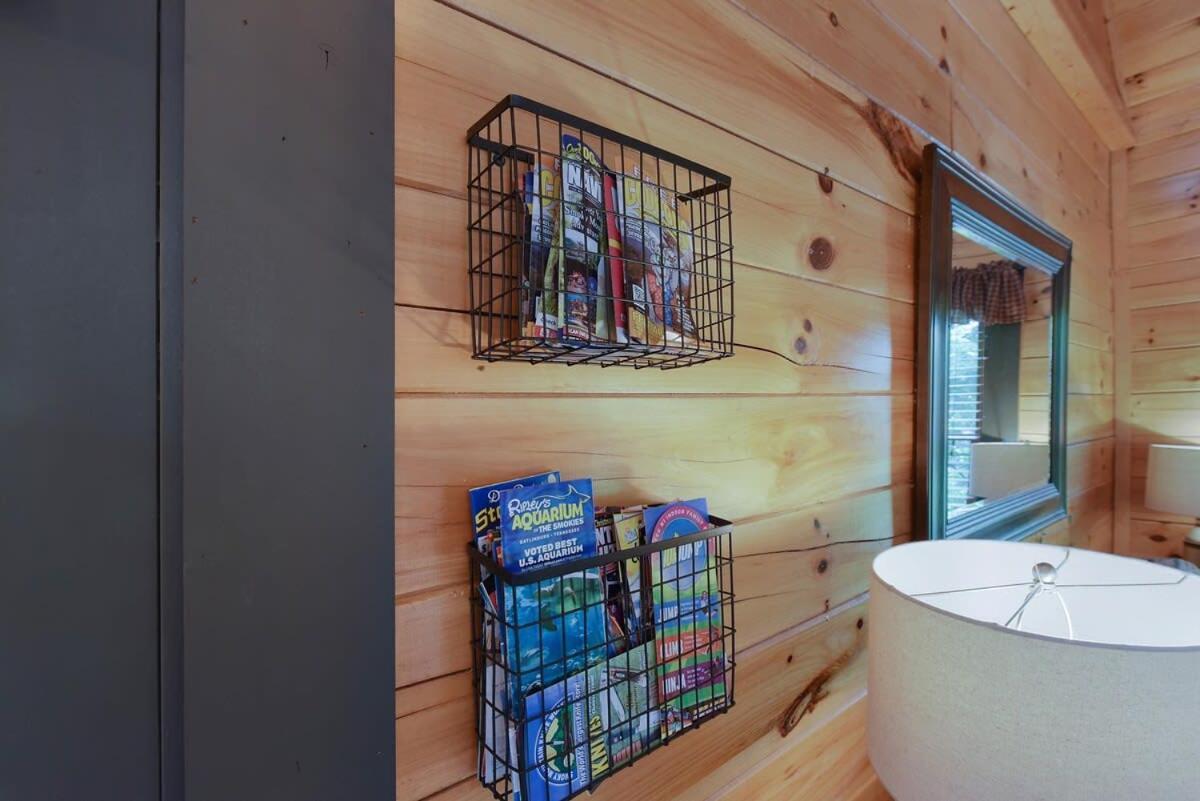Ryes And Shine Bootlegger'S Cabin! Hot Tub* Pool* Arcade* Billiards *Ev * Pet Friendly Sevierville Eksteriør billede