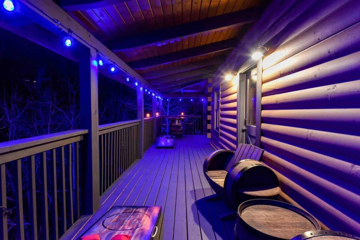 Ryes And Shine Bootlegger'S Cabin! Hot Tub* Pool* Arcade* Billiards *Ev * Pet Friendly Sevierville Eksteriør billede