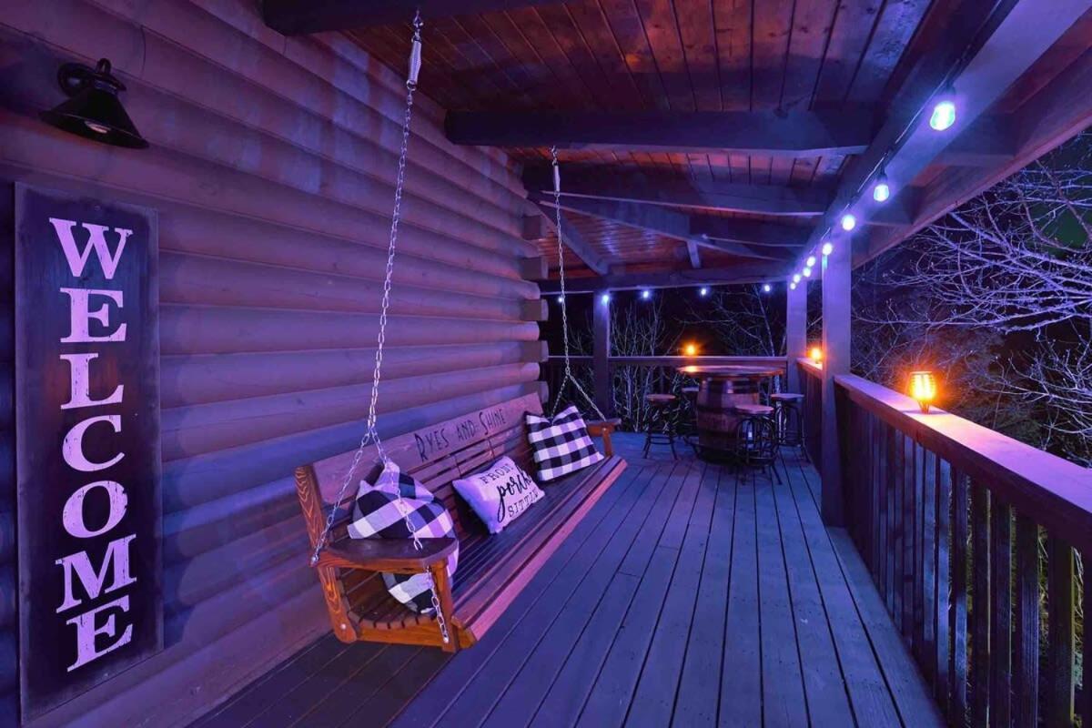 Ryes And Shine Bootlegger'S Cabin! Hot Tub* Pool* Arcade* Billiards *Ev * Pet Friendly Sevierville Eksteriør billede